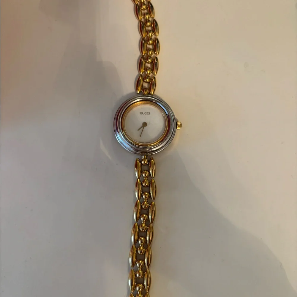 Gucci Vintage Women's Watch - Picture 3 of 4
